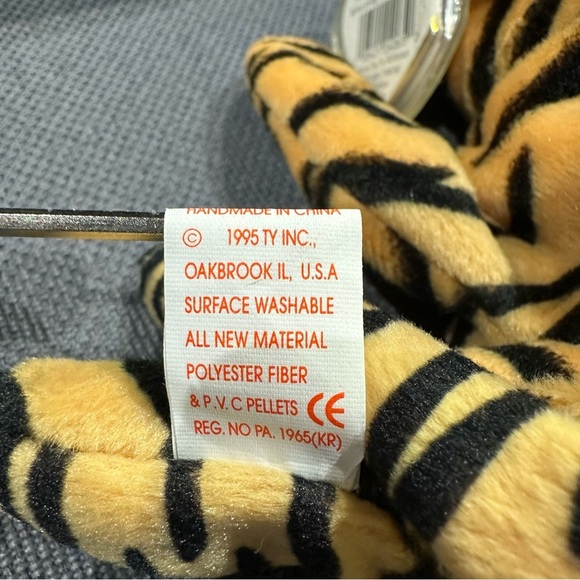 Ty Beanie Baby Tiger Plush - Picture 4 of 10
